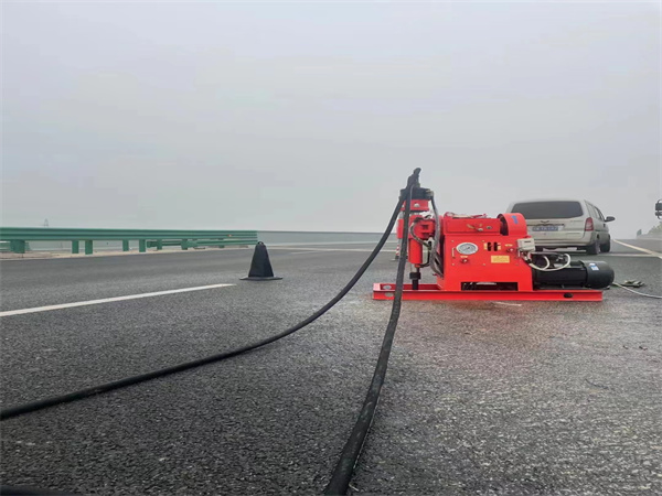 盐都马路路基路面开裂下沉注浆加固灌浆